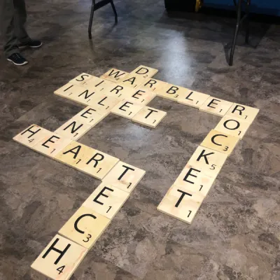 Big Scrabble image H